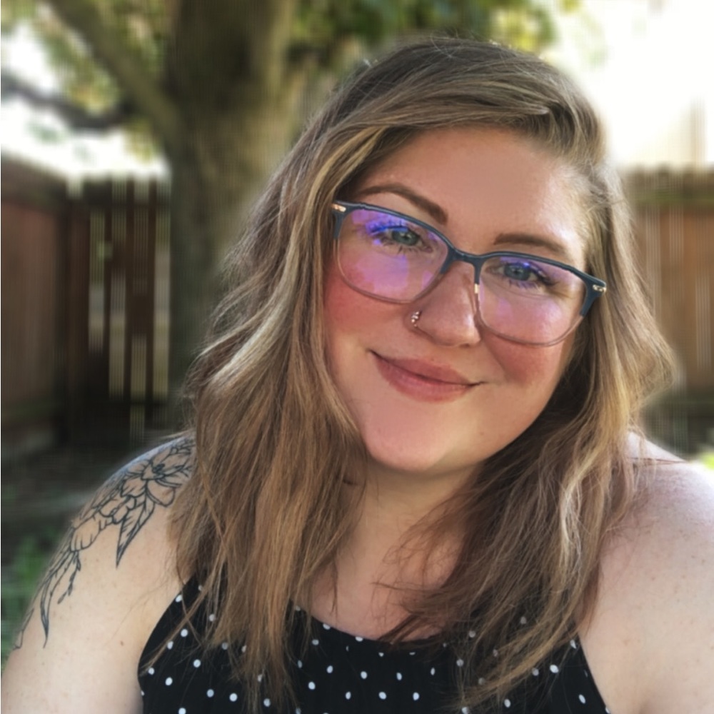 Meet your Posher, Alicia